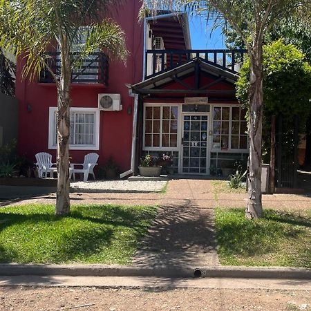 Posada Costa Del Sol Colón Kültér fotó