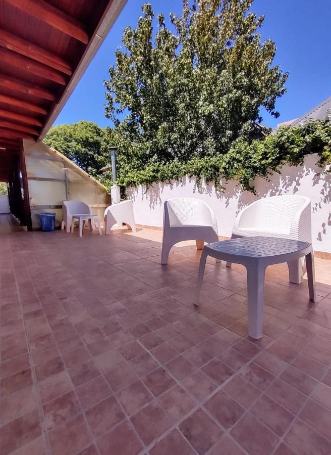 Posada Costa Del Sol Colón Kültér fotó