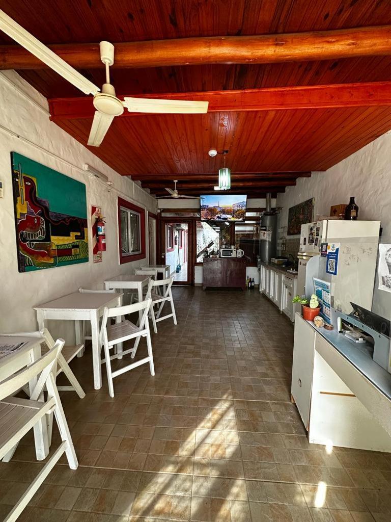 Posada Costa Del Sol Colón Kültér fotó