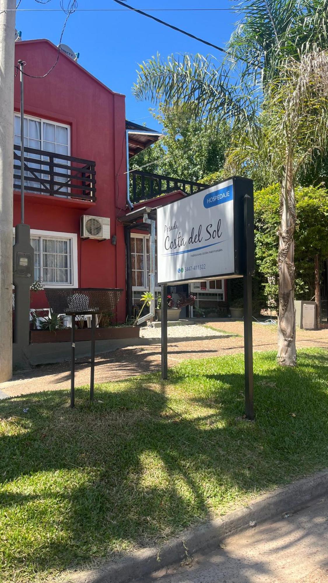 Posada Costa Del Sol Colón Kültér fotó
